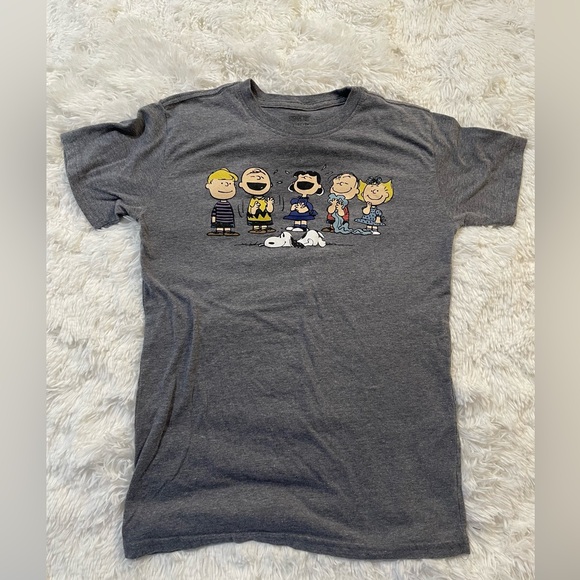 women’s peanuts graphic tshirt - Picture 1 of 3